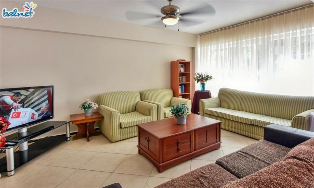 Ekin Hotel Kuşadası Ngoại thất bức ảnh